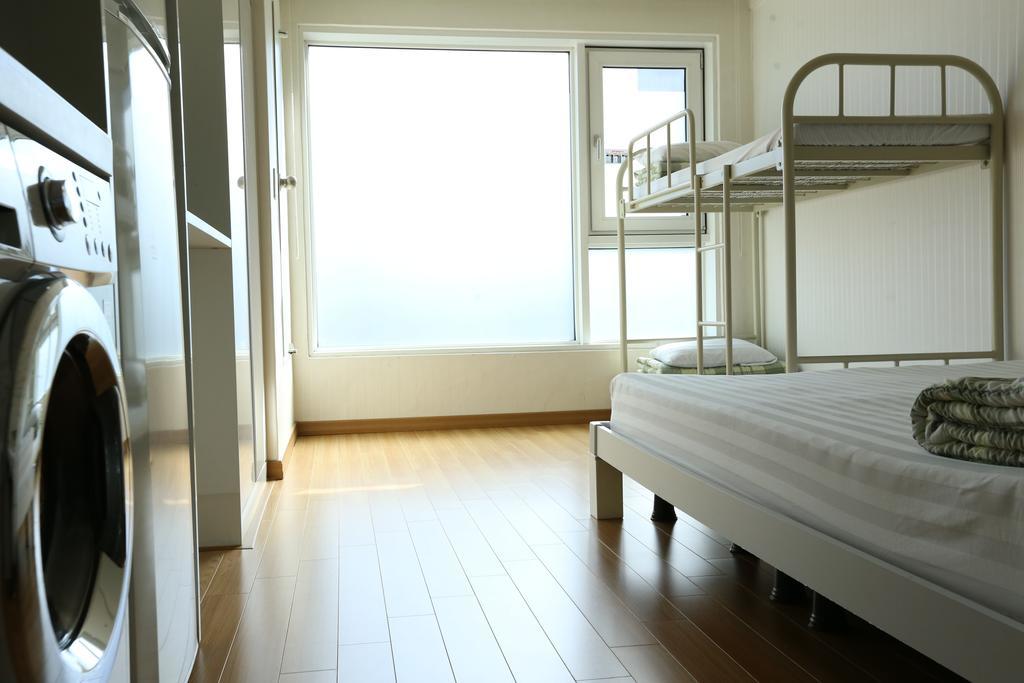 Phil House Hostel Guri Стая снимка
