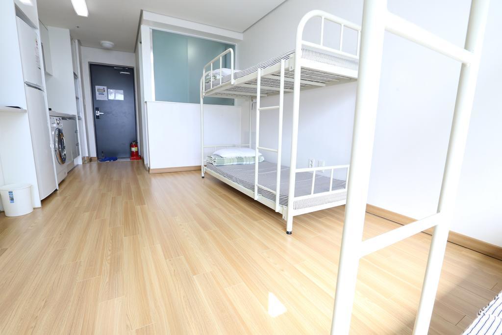 Phil House Hostel Guri Стая снимка