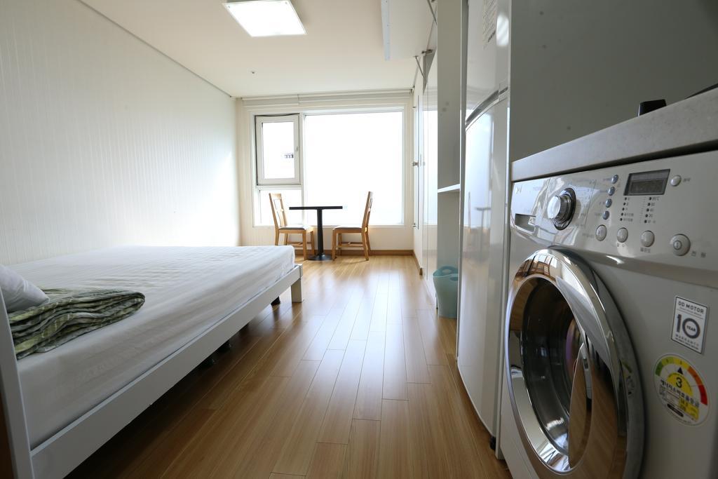 Phil House Hostel Guri Стая снимка