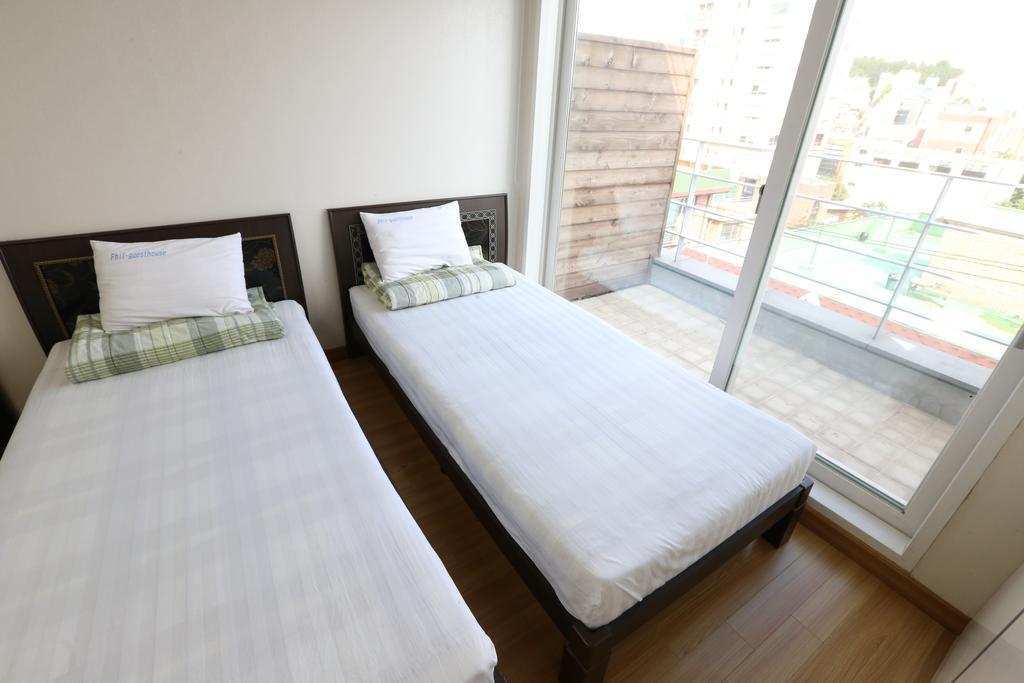 Phil House Hostel Guri Стая снимка