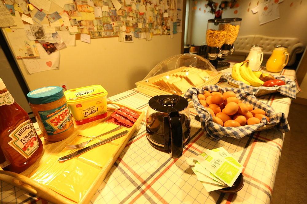 Phil House Hostel Guri Екстериор снимка