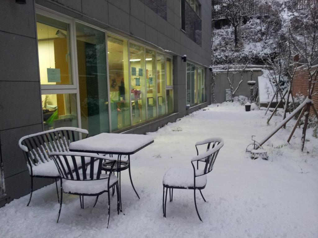 Phil House Hostel Guri Екстериор снимка